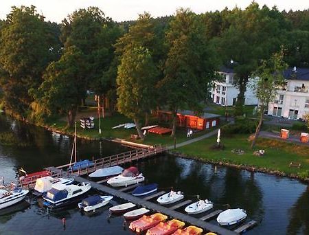 Charming Apartments Am See バート・ザーロー エクステリア 写真