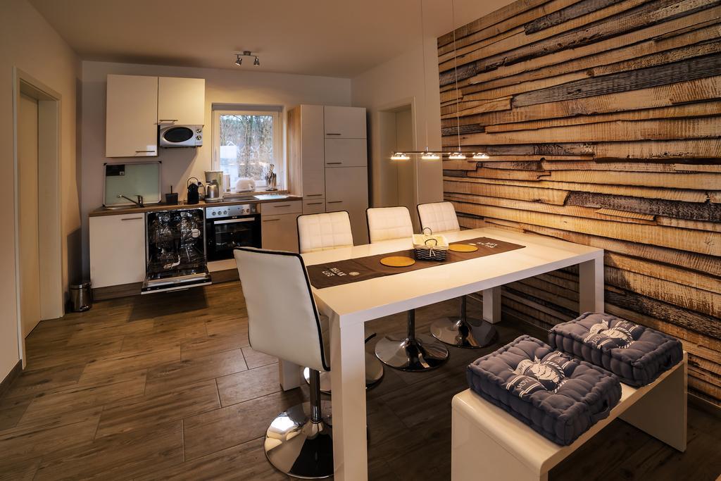 Charming Apartments Am See バート・ザーロー 部屋 写真