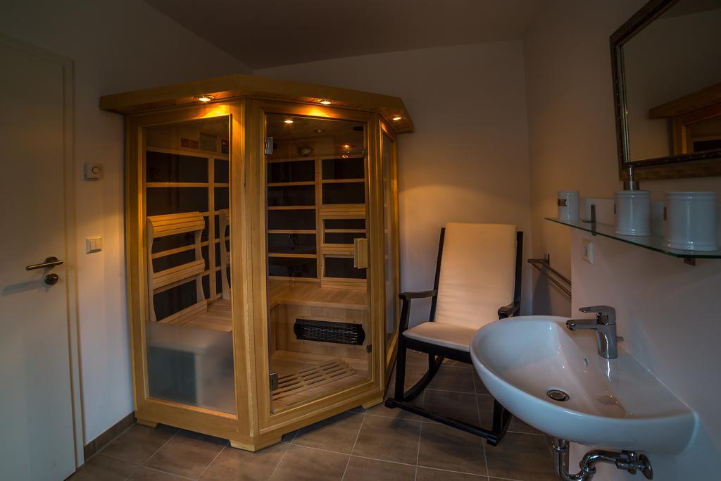 Charming Apartments Am See バート・ザーロー 部屋 写真